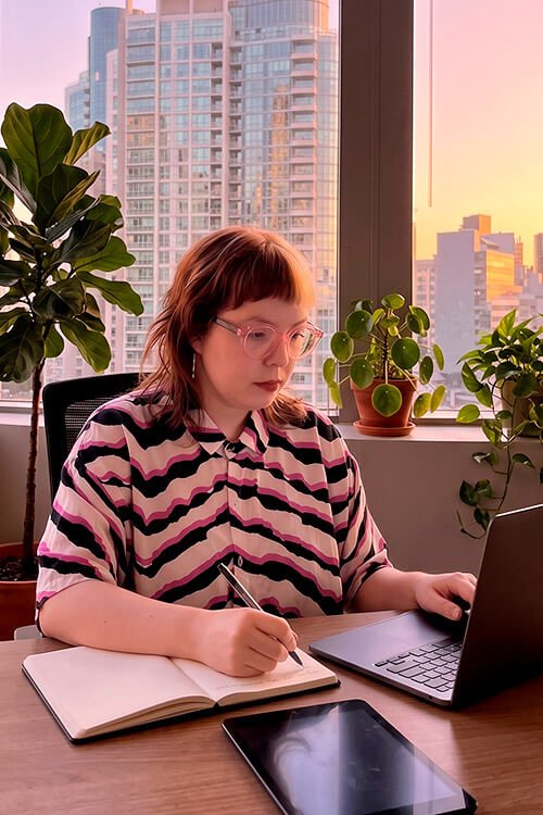 Laine Sousa, Jornalista estudando a genealogia da própria família por curiosidade.